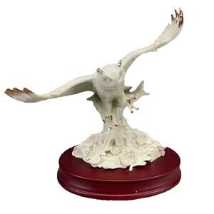 VTG San Francisco Music Box Company Great Horned Owl on Wooden Base White Gold